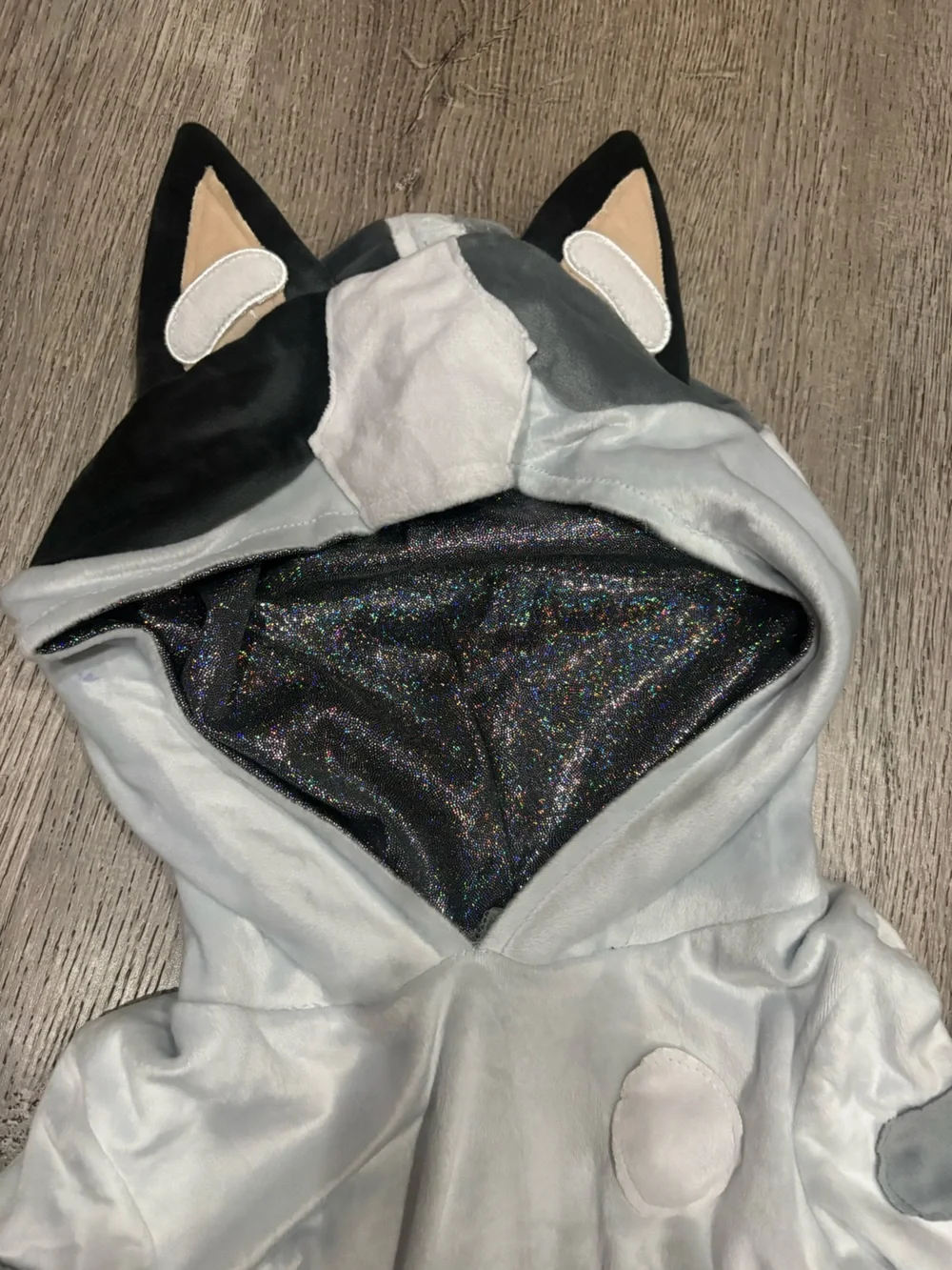 Bluey. Gray Muffin Cat Hooded Costume Dress. 3T-4T.